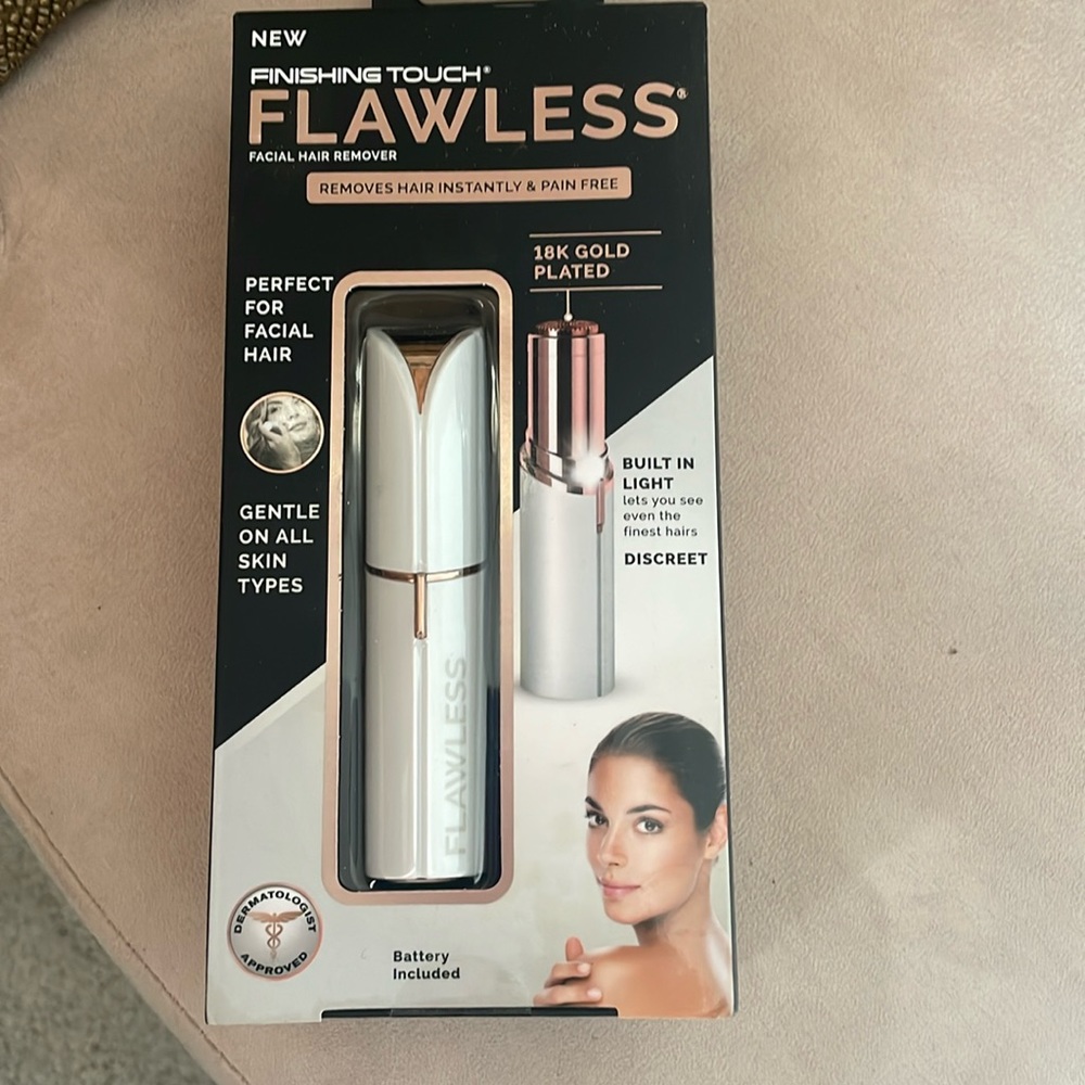 New in box Finishing Touch flawless facial hair remover
